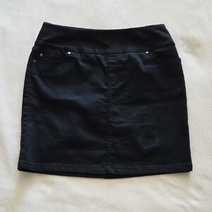 Elegant Black Mini Skirt for Women